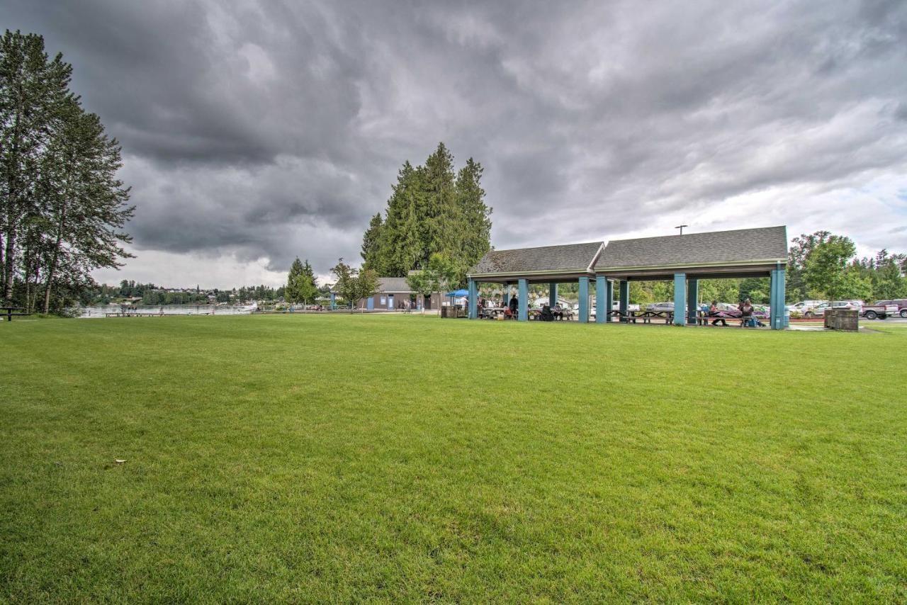 Charming Updated Retreat Walk To Lake Stevens! Εξωτερικό φωτογραφία