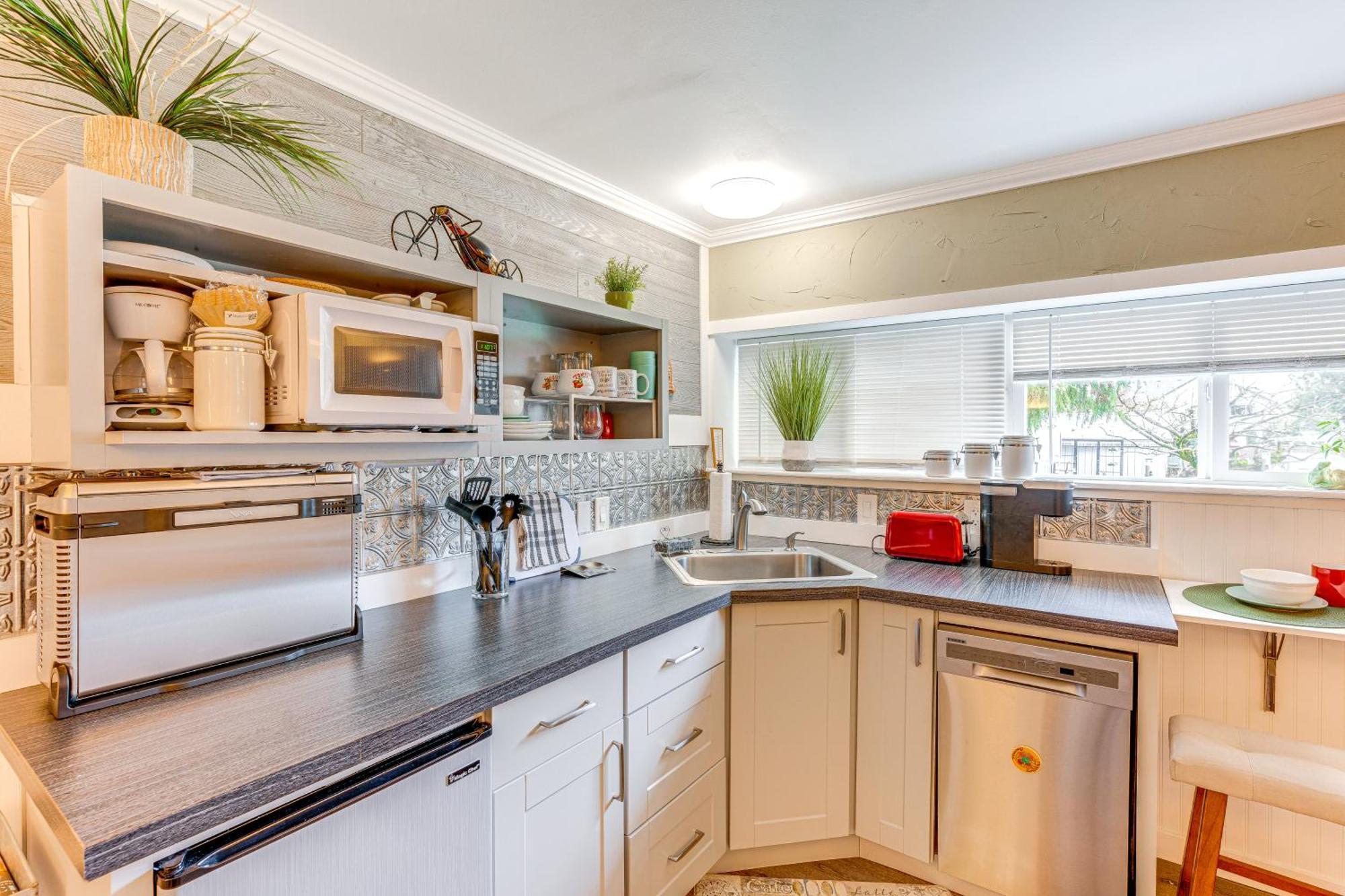 Charming Updated Retreat Walk To Lake Stevens! Εξωτερικό φωτογραφία