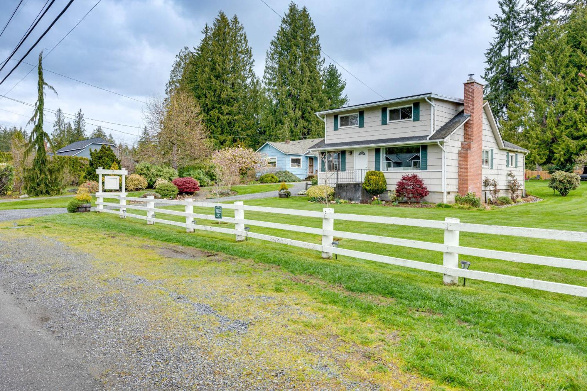 Charming Updated Retreat Walk To Lake Stevens! Εξωτερικό φωτογραφία